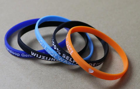 Silicone wristbands 1/4 inch wide image