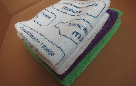 Microfiber cleaning cloth 32 x 32cm printed with your logo image
